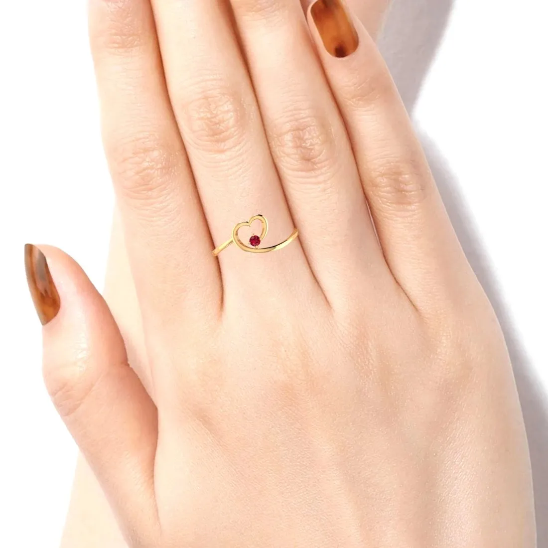 14K Heart-Shaped Yellow Gold Ring for Women - A Symbol of Love and Elegance