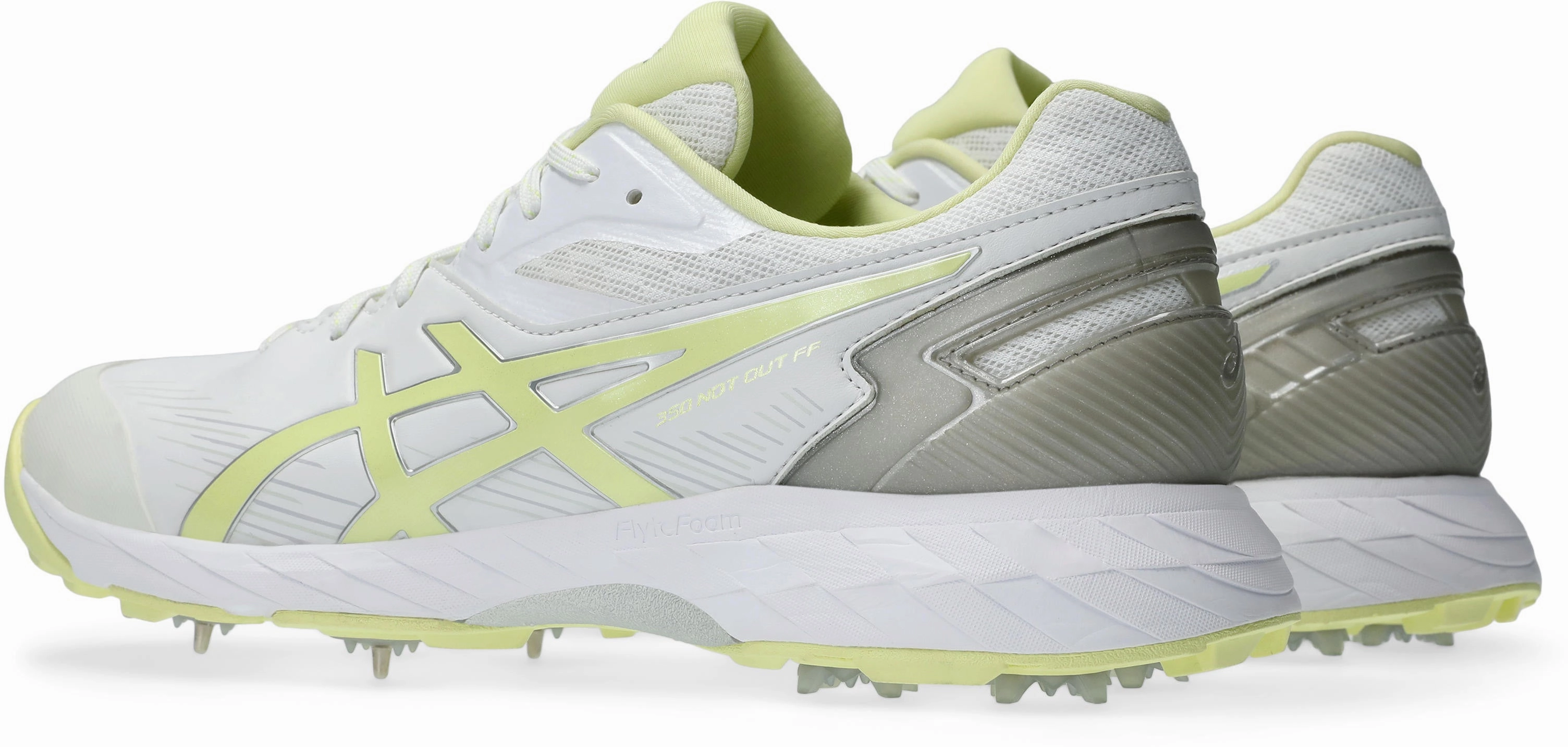 350 Not Out FF Women's Cricket Shoes Fashion tips
