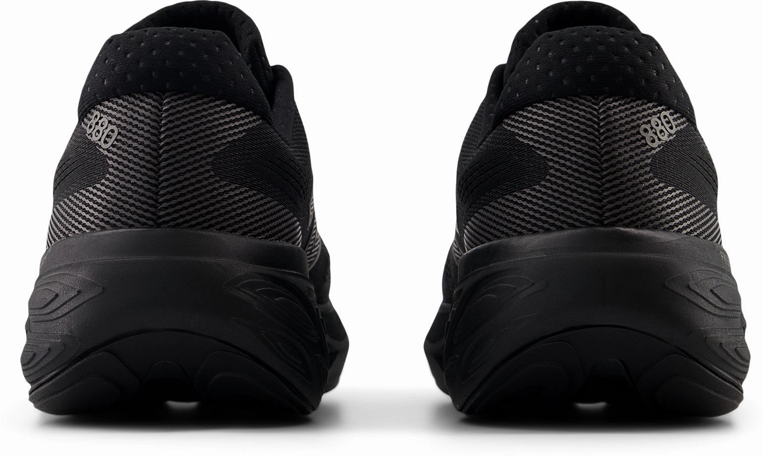 880 V15 Men's Running Shoes (Width D) Travel-ready
