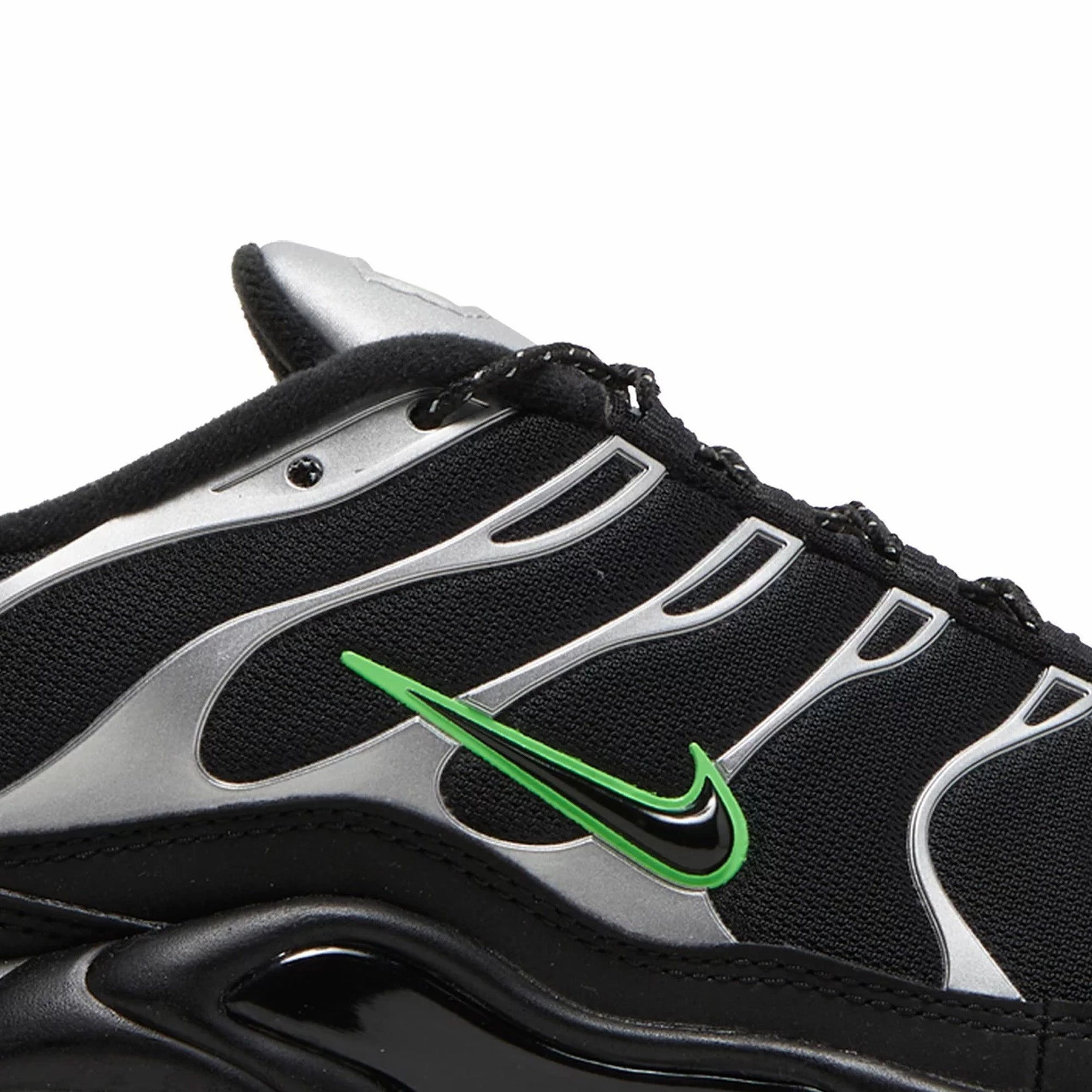 Air Max TN Plus 'Black Silver Green Strike' (2021)