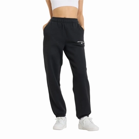 All-season Women's Reimagined Fleece Jogger Party-perfect