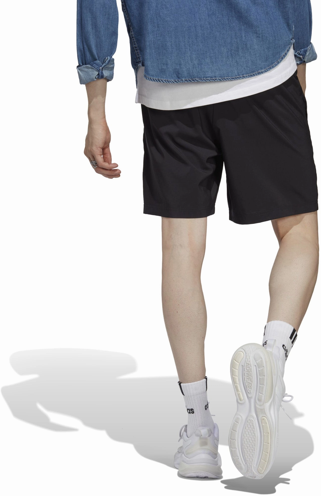 Casual elegance Men's AEROREADY Essentials Chelsea Small Logo Shorts