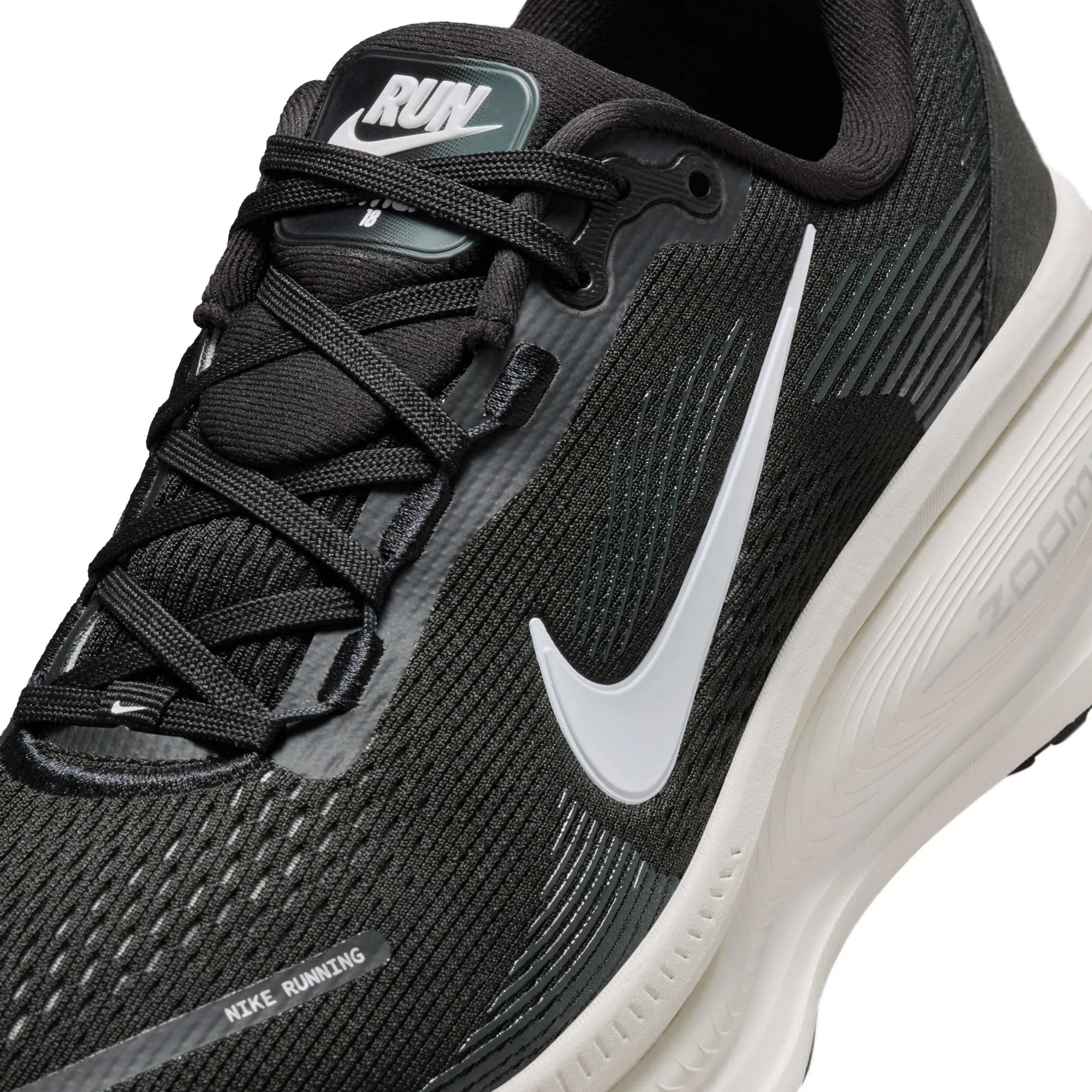 Chic Vomero 18 Women's Running Shoes