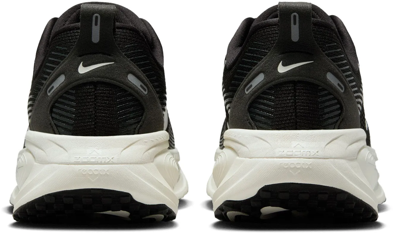 Chic Vomero 18 Women's Running Shoes