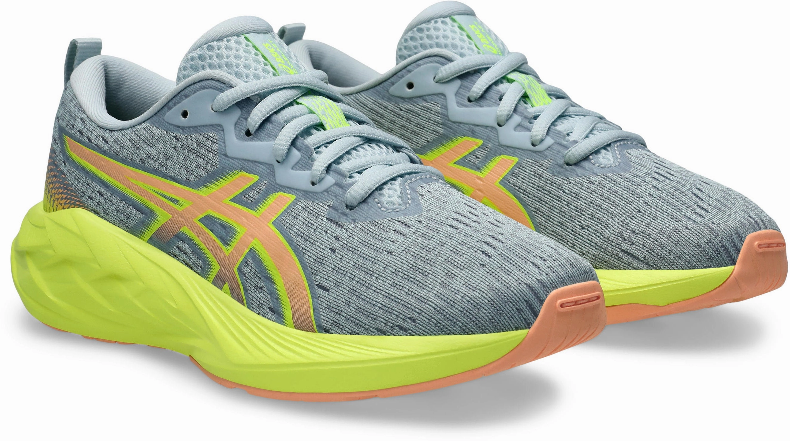 Classy Novablast 4 GS Kid's Running Shoes
