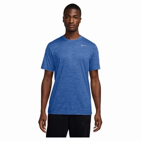 Comfortable looks Men's Dri-Fit Lengend T-Shirt Modern silhouettes