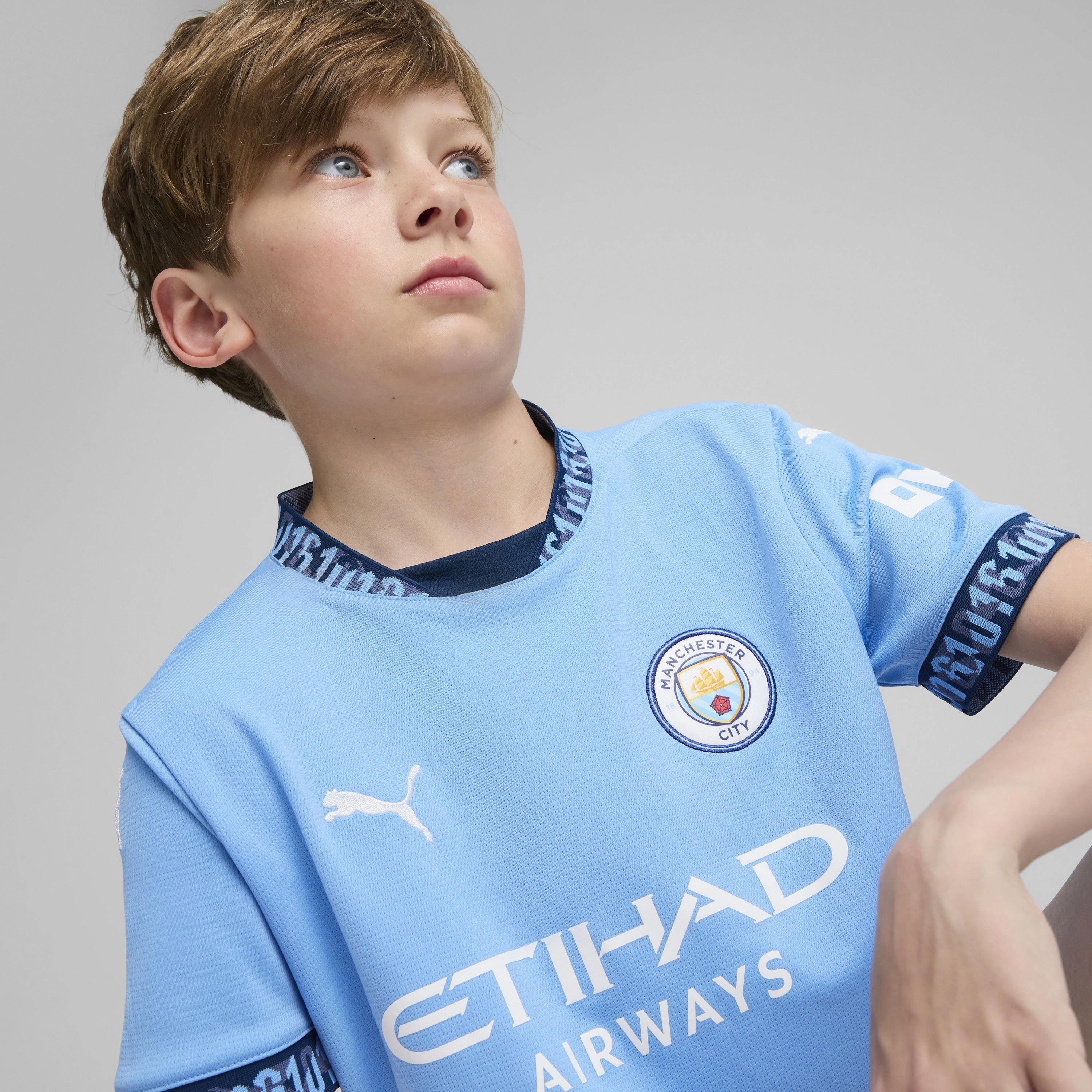 Comfortable wearables Junior's Manchester City 2024/25 Home Replica Soccer Jersey