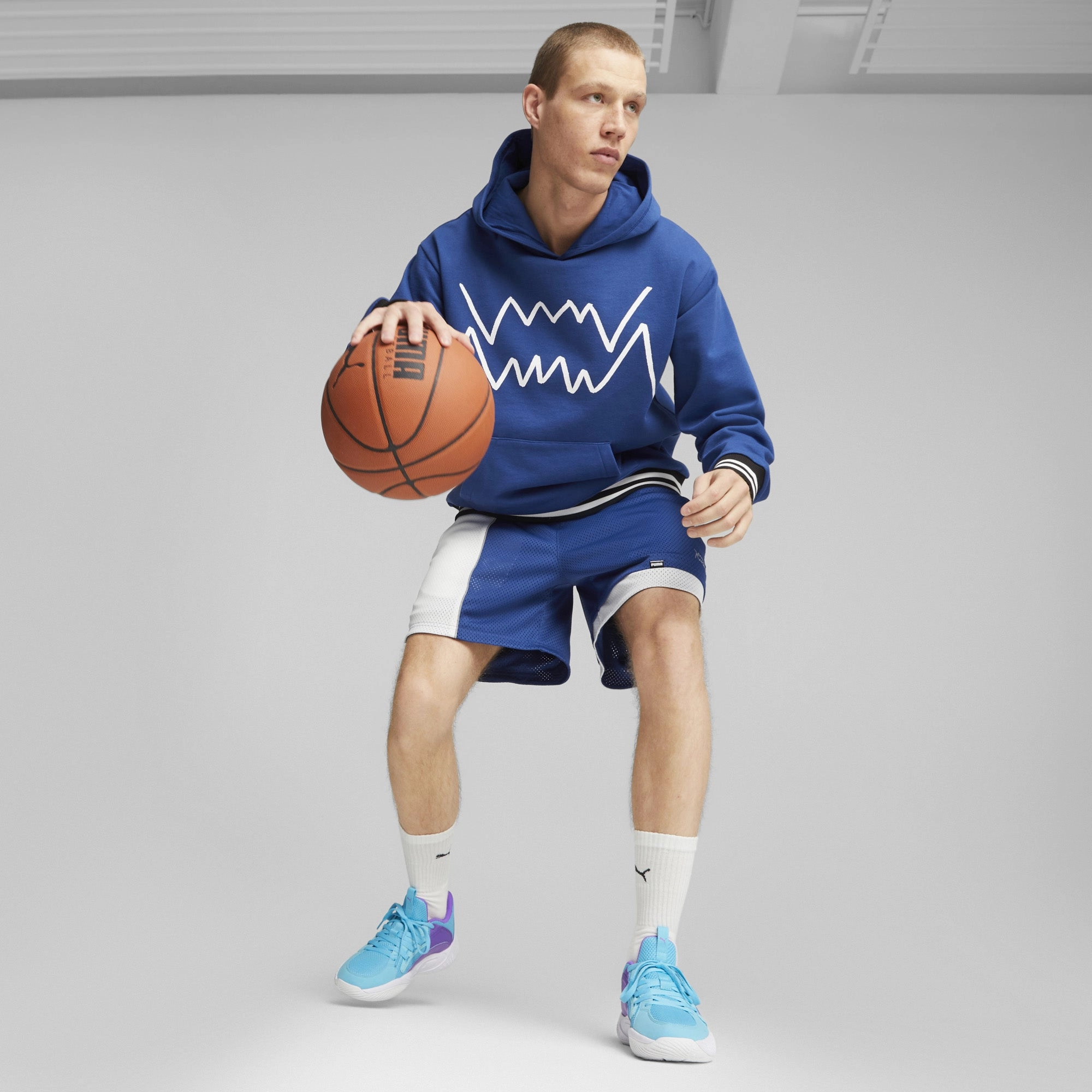Court Rider Chaos Team Men's Basketball Shoes Comfortable attire