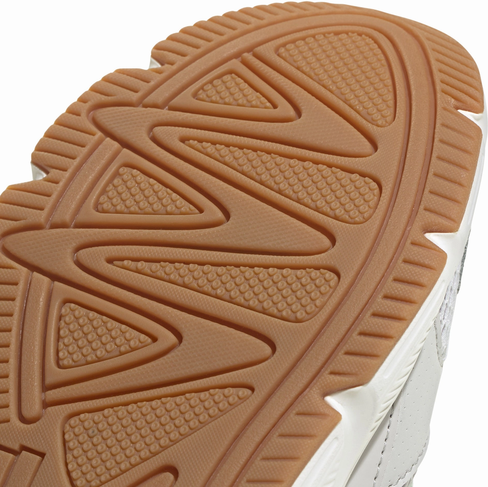 Crazychaos 2000 Women's Sportswear Shoes On-point