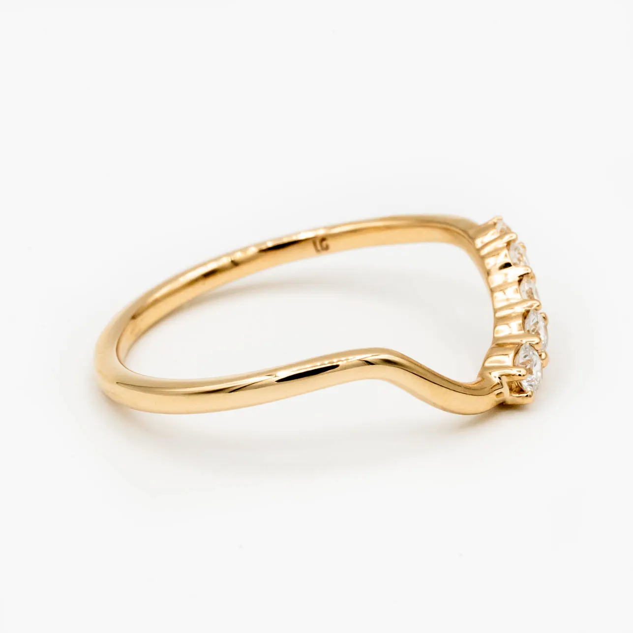 Crest Diamond Band