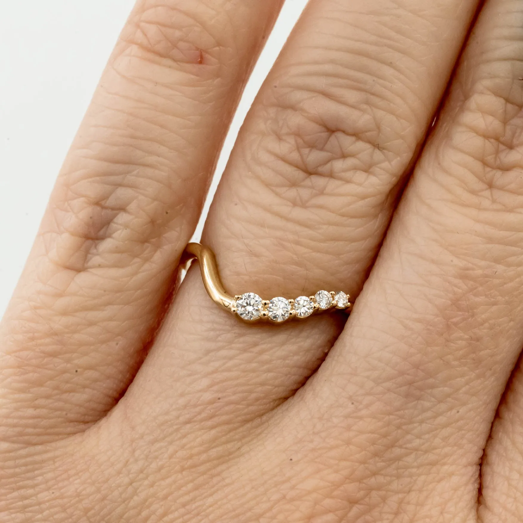 Crest Diamond Band