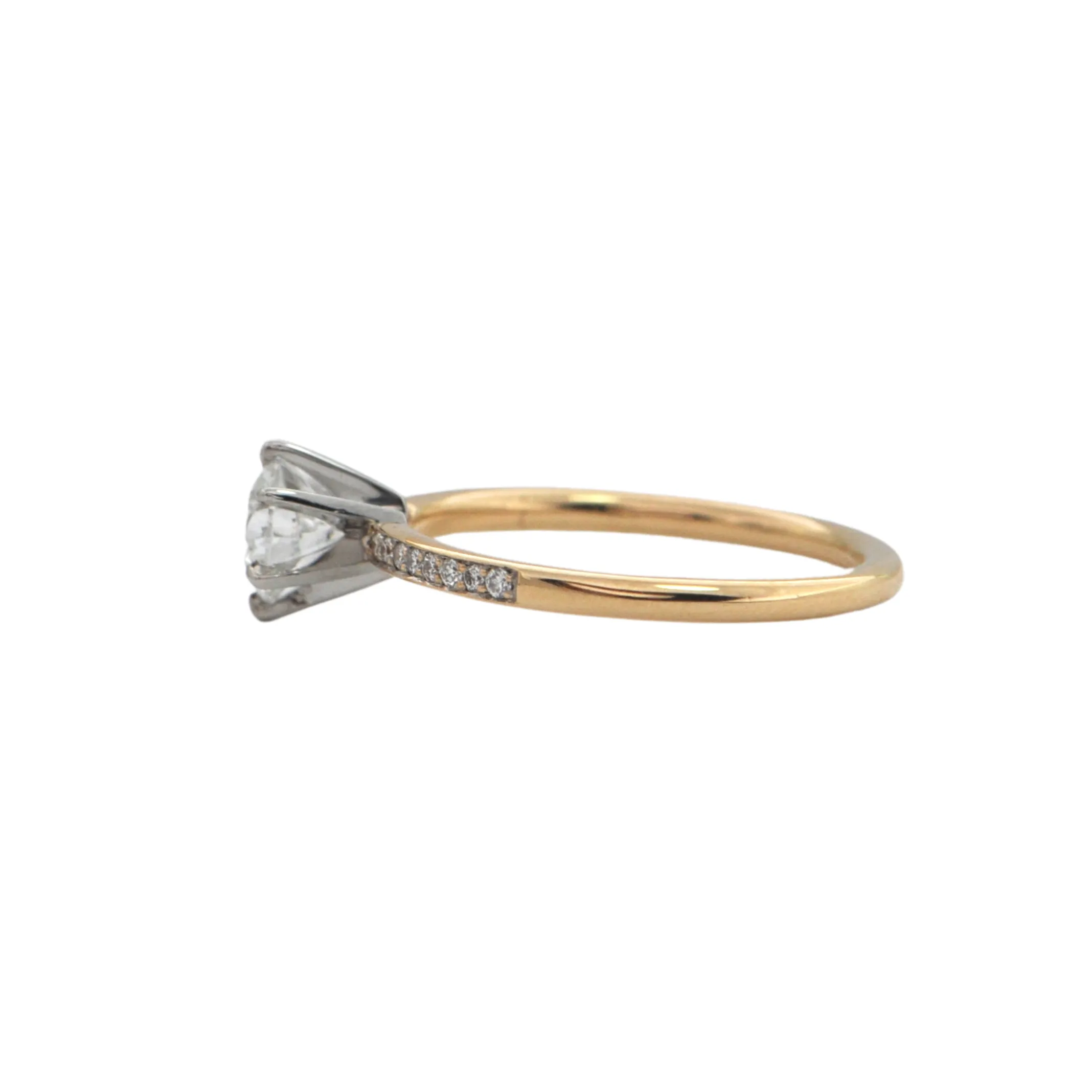 Daisy Exclusive GIA Certified Diamond 18k/19k Gold Ring