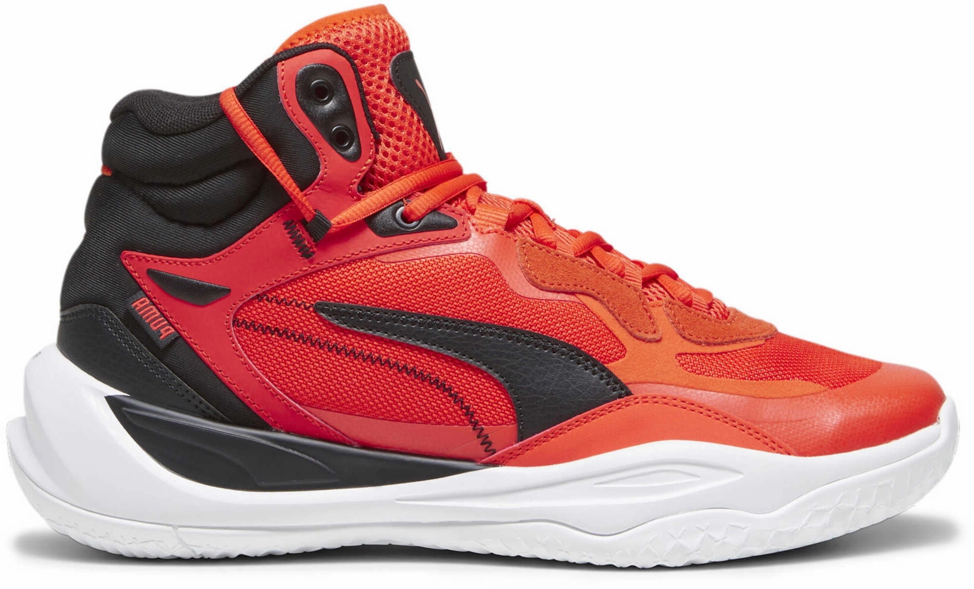 Durable construction Playmaker Pro Mid Breathable
