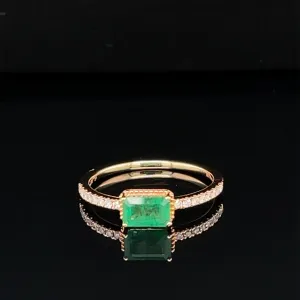 Emerald & Diamond Solitaire Engagement Ring in 18k Rose Gold - (#241 - HREME000613)