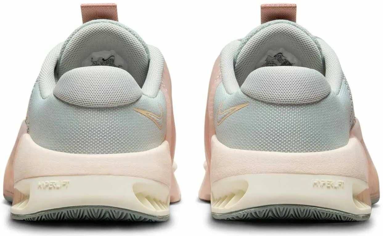 Fashion conscious Metcon 9 Women's Training Shoes