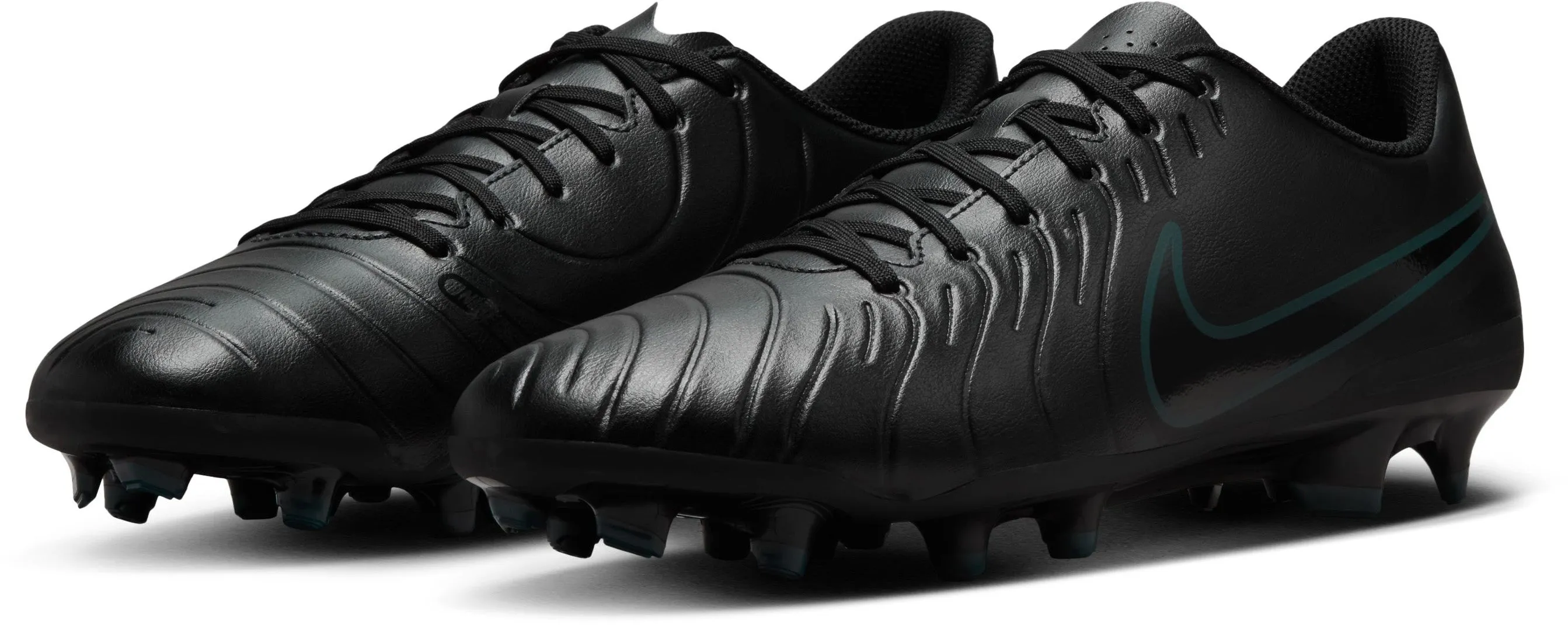 Fashion-forward Tiempo Legend 10 Club Multi-Ground Low-Top Men's Football Boots