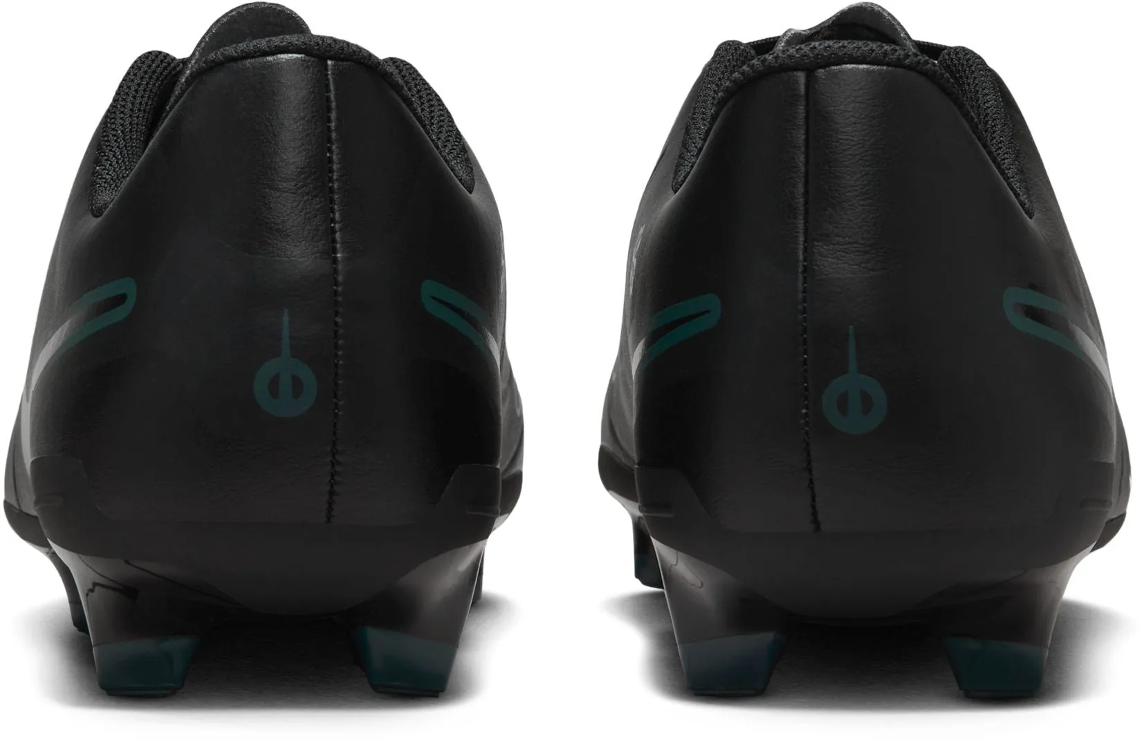 Fashion-forward Tiempo Legend 10 Club Multi-Ground Low-Top Men's Football Boots