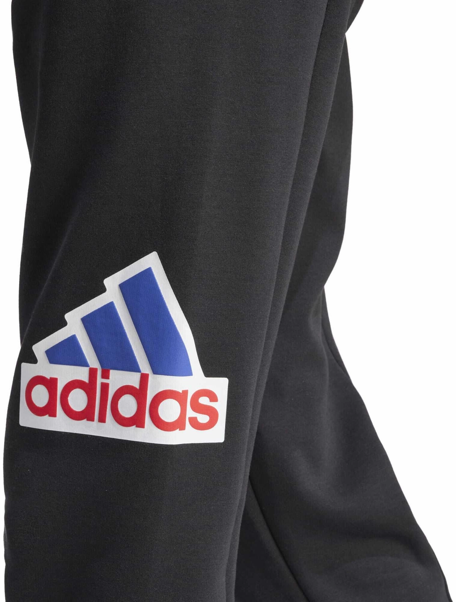 Fashion-conscious Men's Future Icons Badge of Sport Joggers