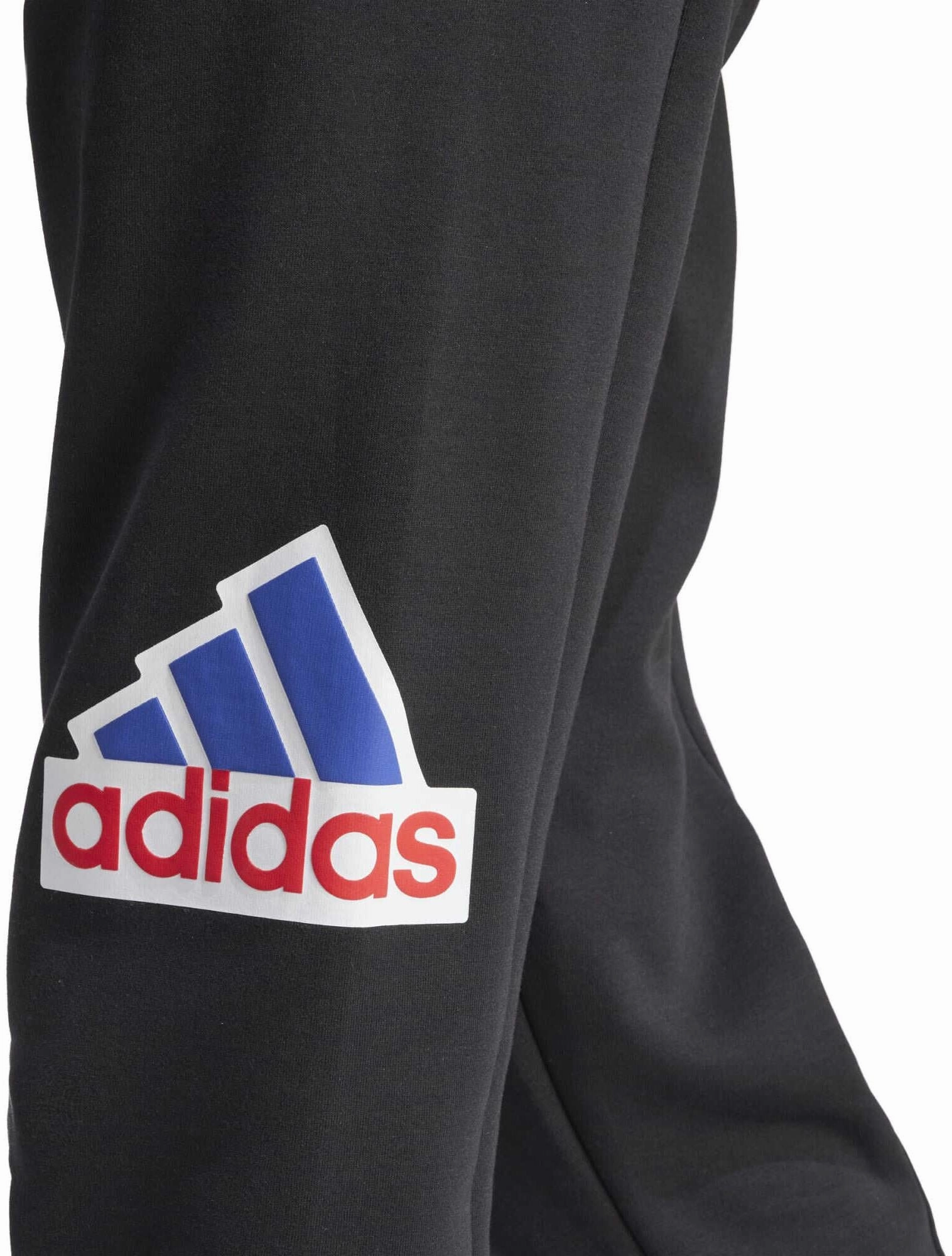 Fashion-conscious Men's Future Icons Badge of Sport Joggers