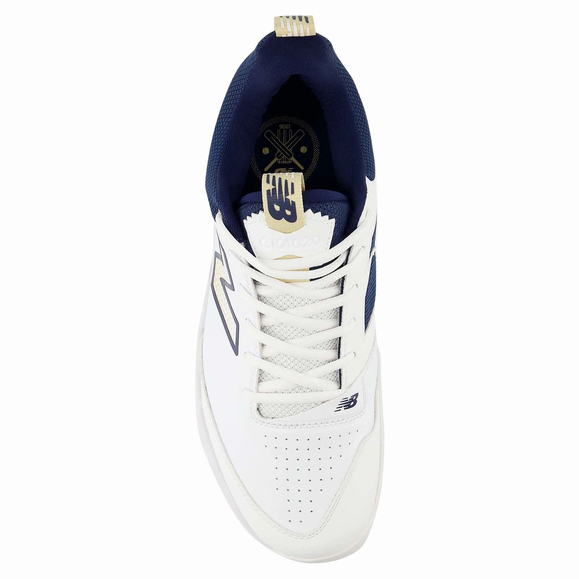 FuelCell CK4020 V5 Rubber Men's Cricket Shoes (Width 4E) Confident