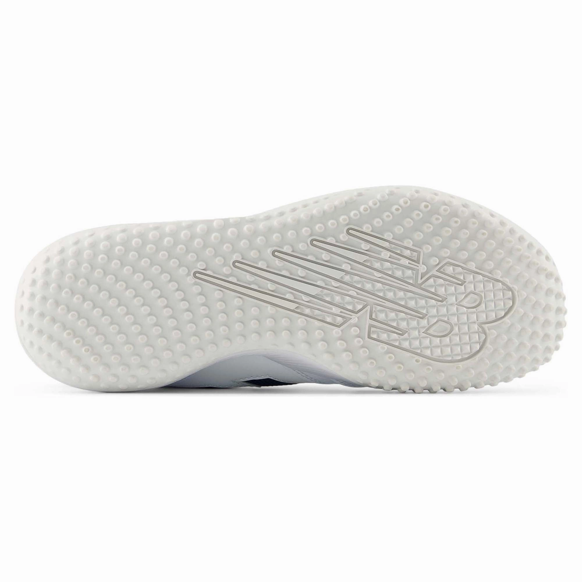 FuelCell CK4020 V5 Rubber Men's Cricket Shoes (Width 4E) Confident