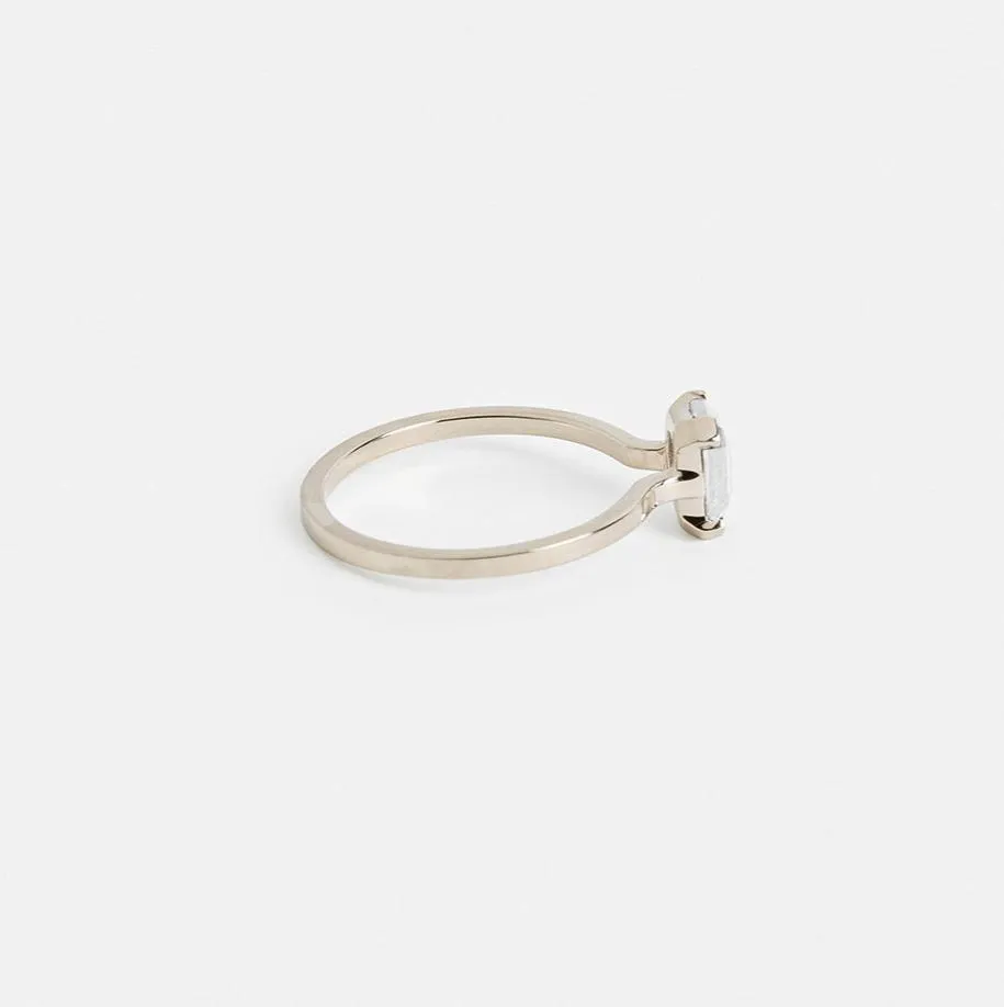 Inga Ring with Salt and Pepper Diamond in Gold