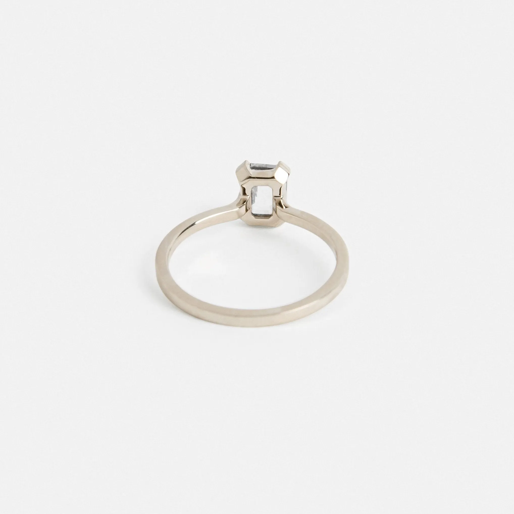 Inga Ring with Salt and Pepper Diamond in Gold
