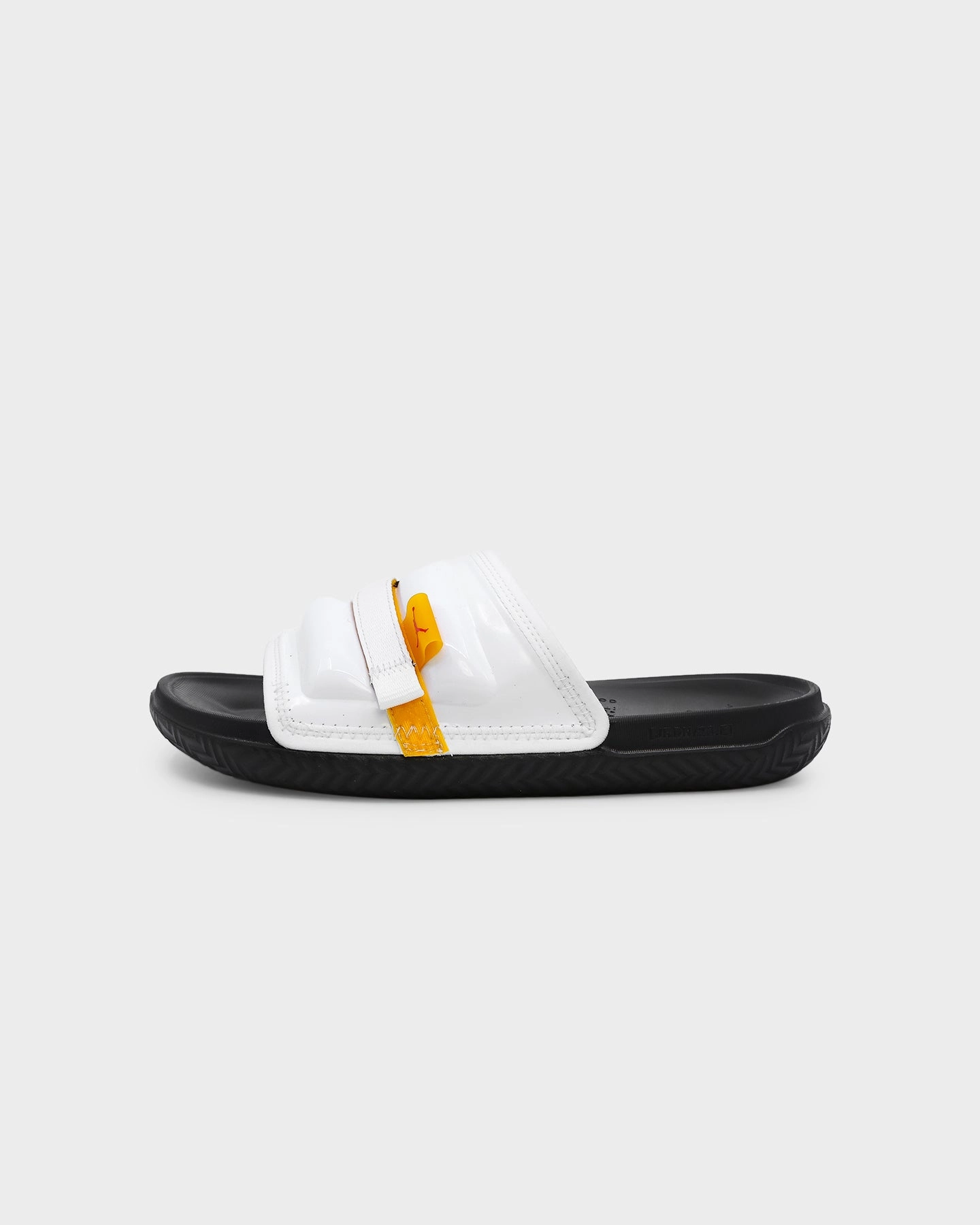 Jordan Super Play Slides White/Taxi-Black-Fire-Red