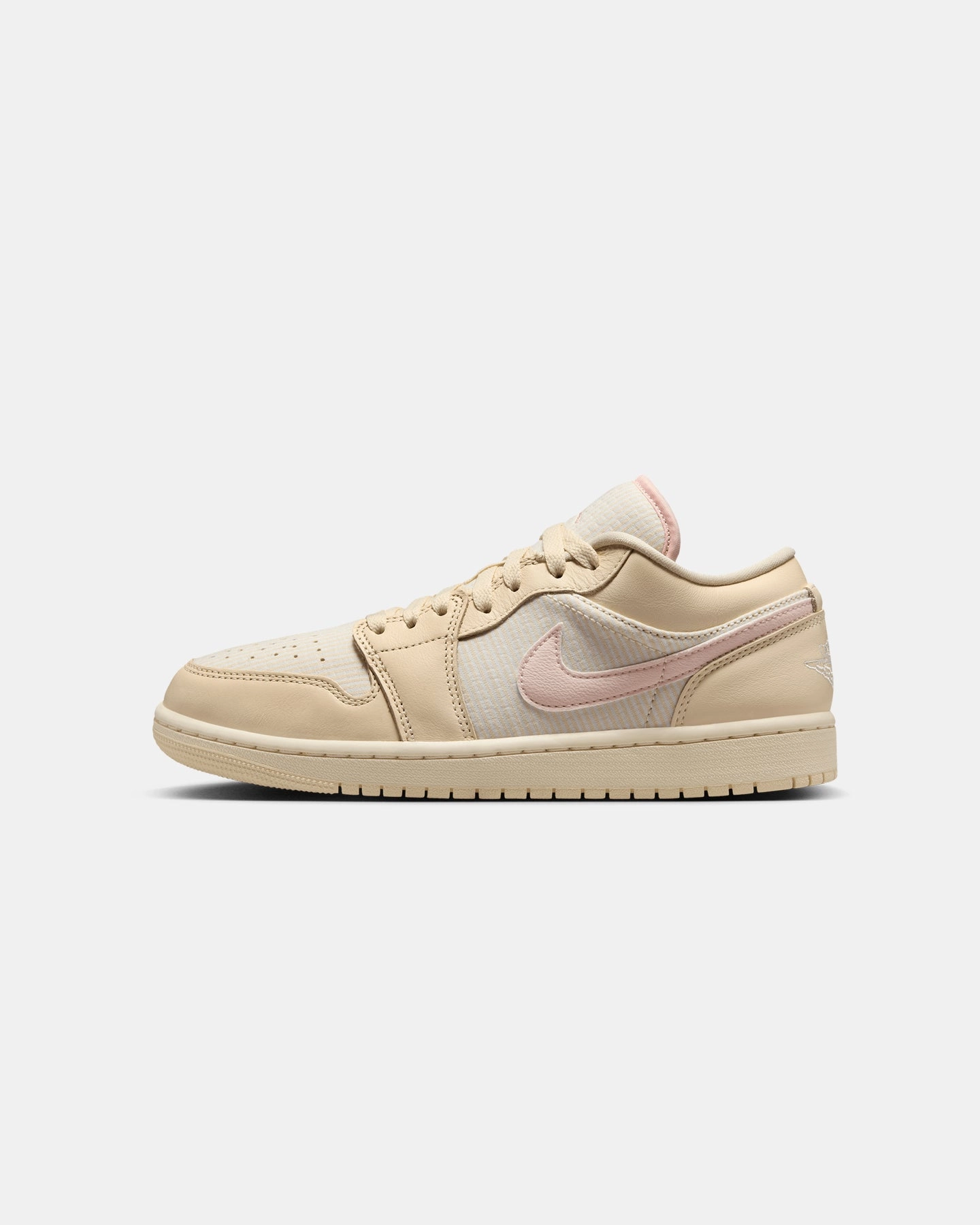 Jordan Women's Air Jordan 1 Low SE "Linen" Muslin/Legend Pink