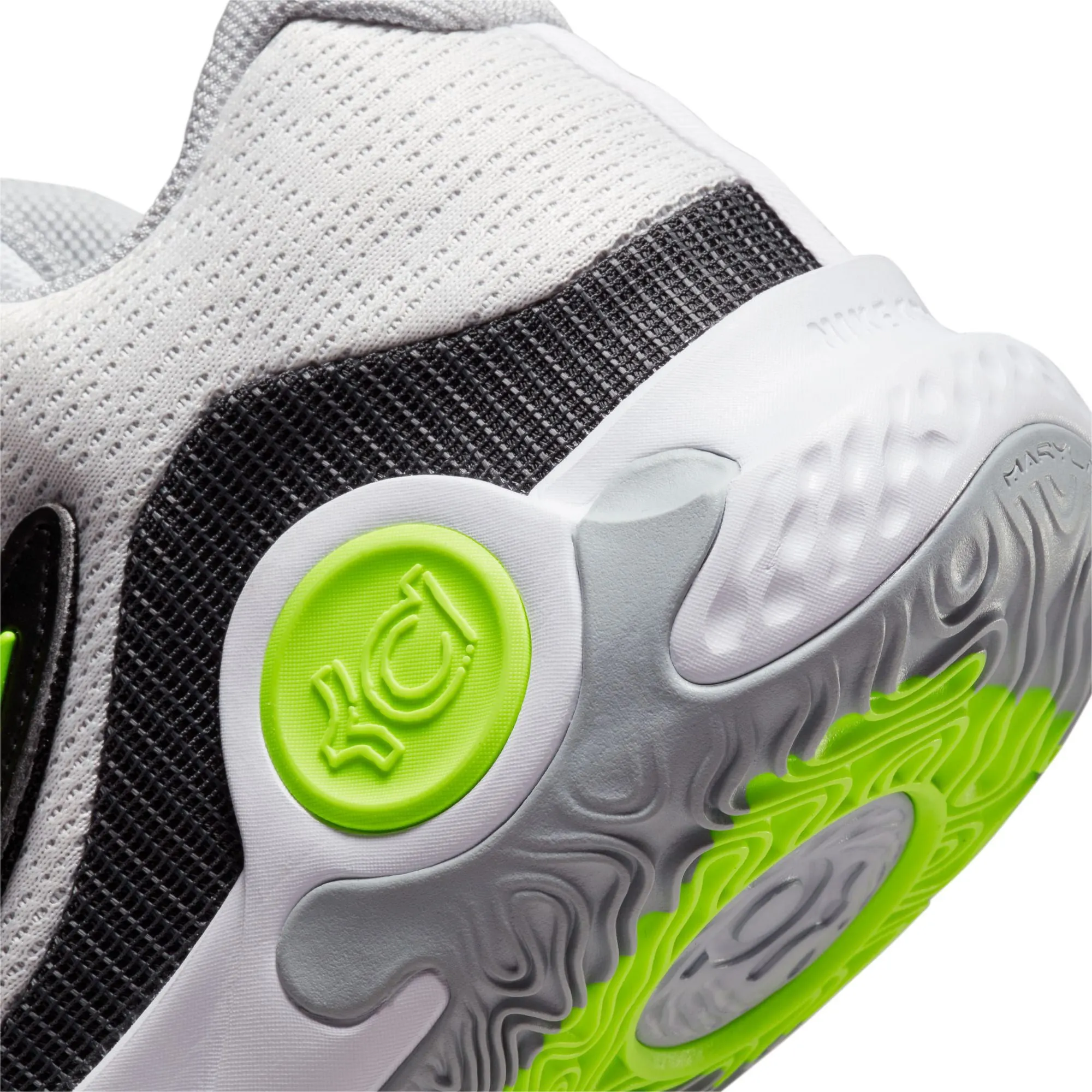 KD Trey 5 X Men's Basketball Shoes Attention to detail