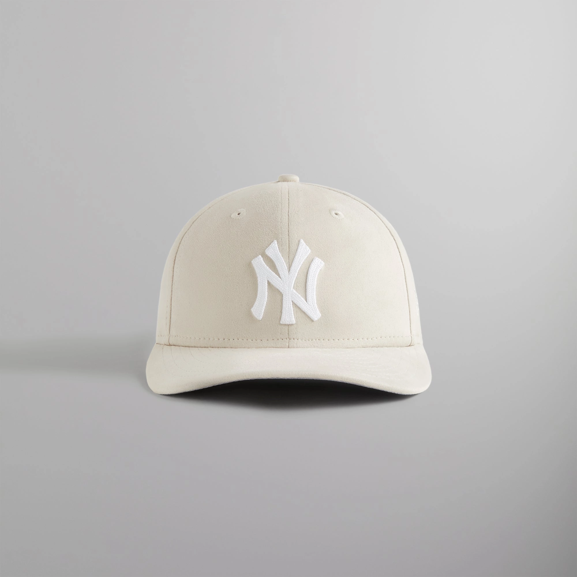 Limited Kith & New Era for the New York Yankees Microsuede 59FIFTY Low Profile Fitted - Sandrift Sleek