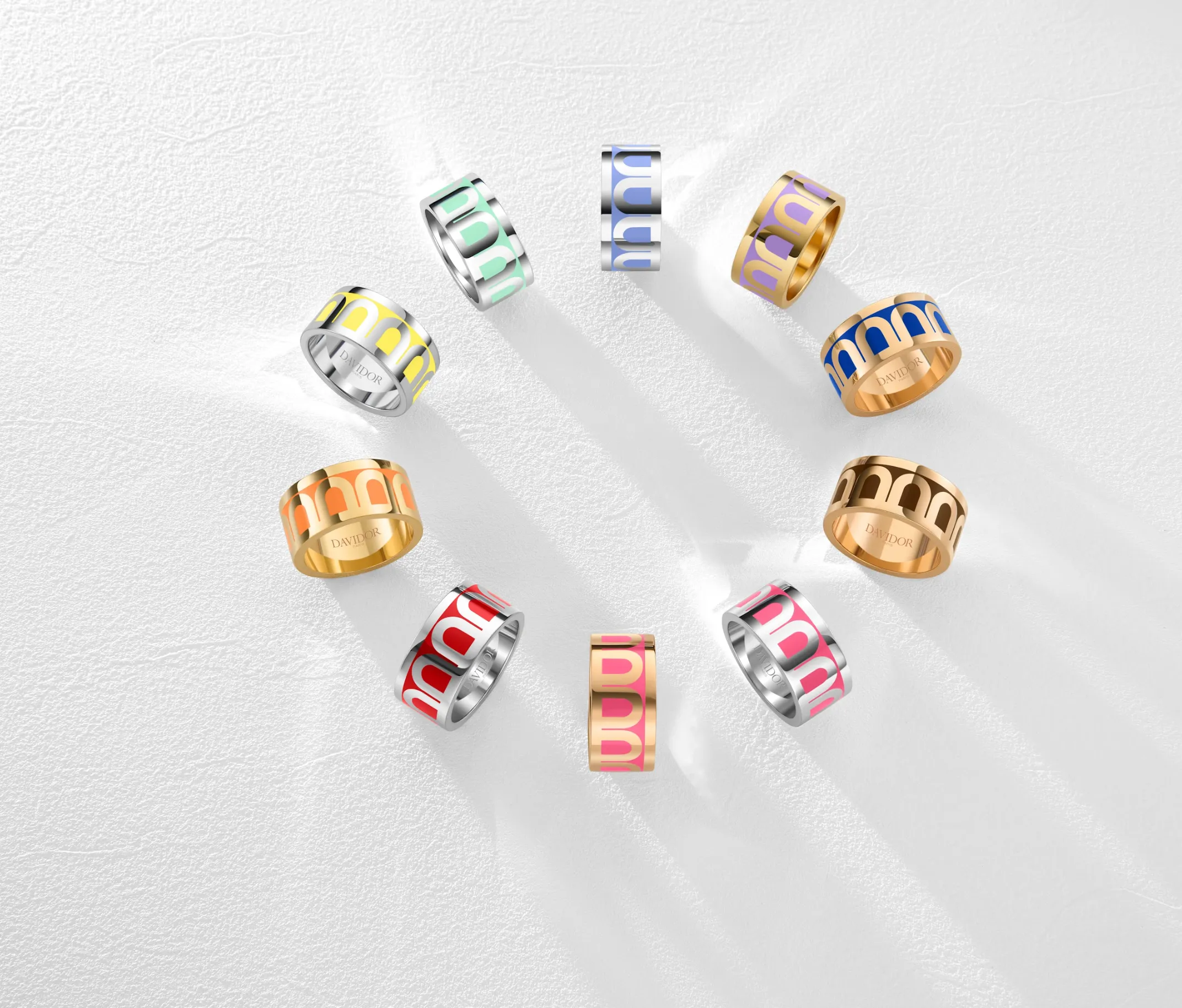 L'Arc de DAVIDOR Ring GM, 18k Yellow Gold with Zeste Lacquered Ceramic