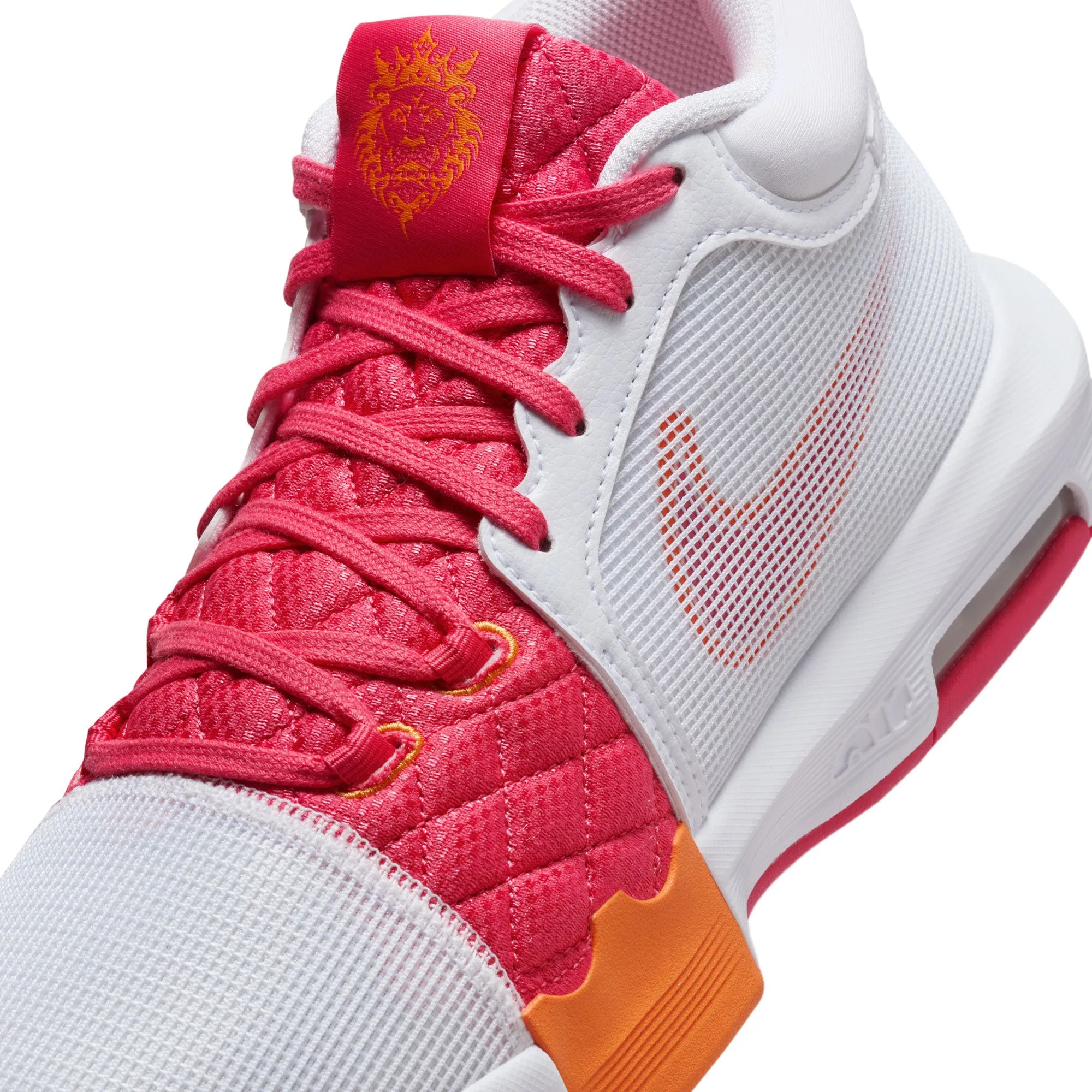 LeBron Witness 8 Men's Basketball Shoes Fashionable looks
