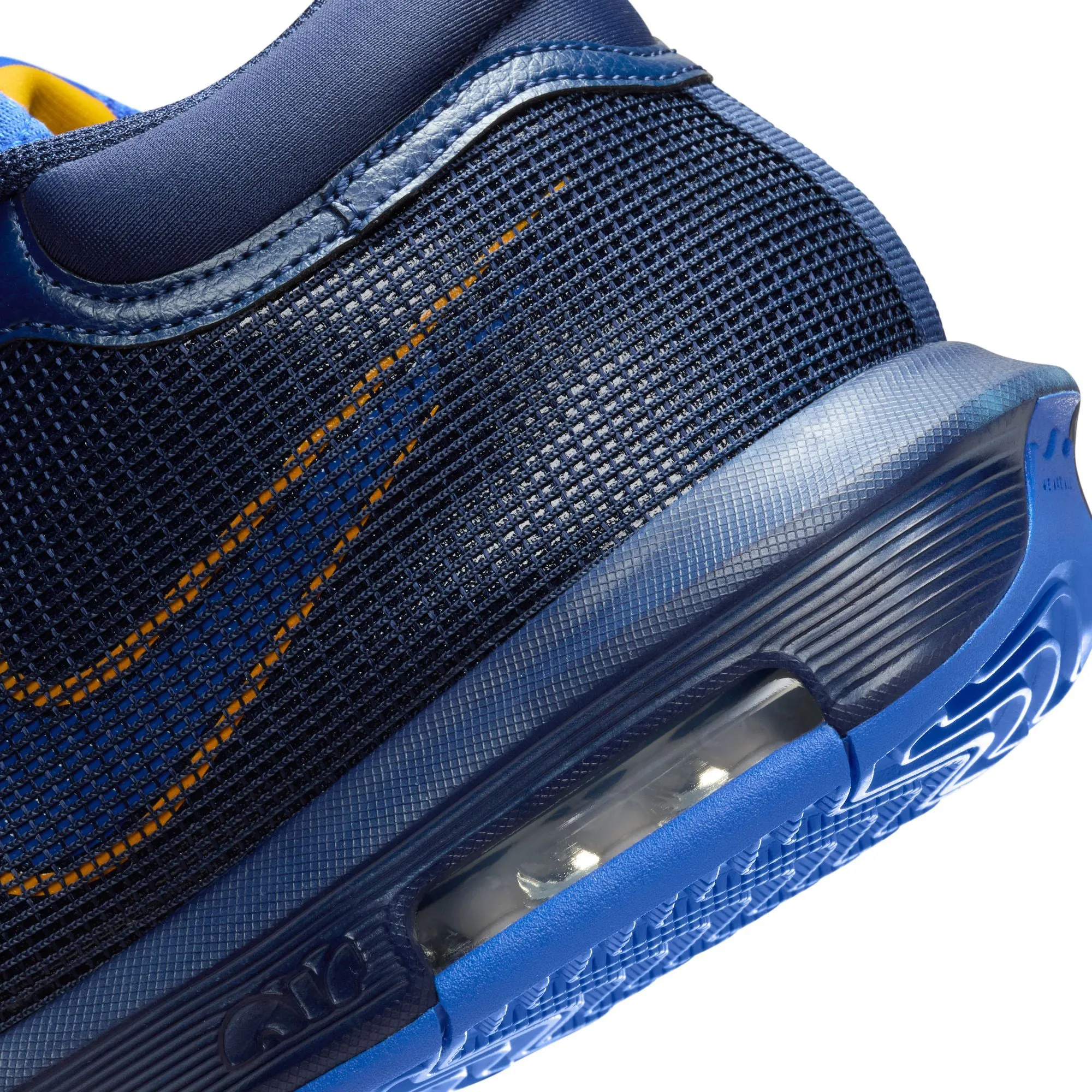 LeBron Witness 8 Men's Basketball Shoes Modern styles