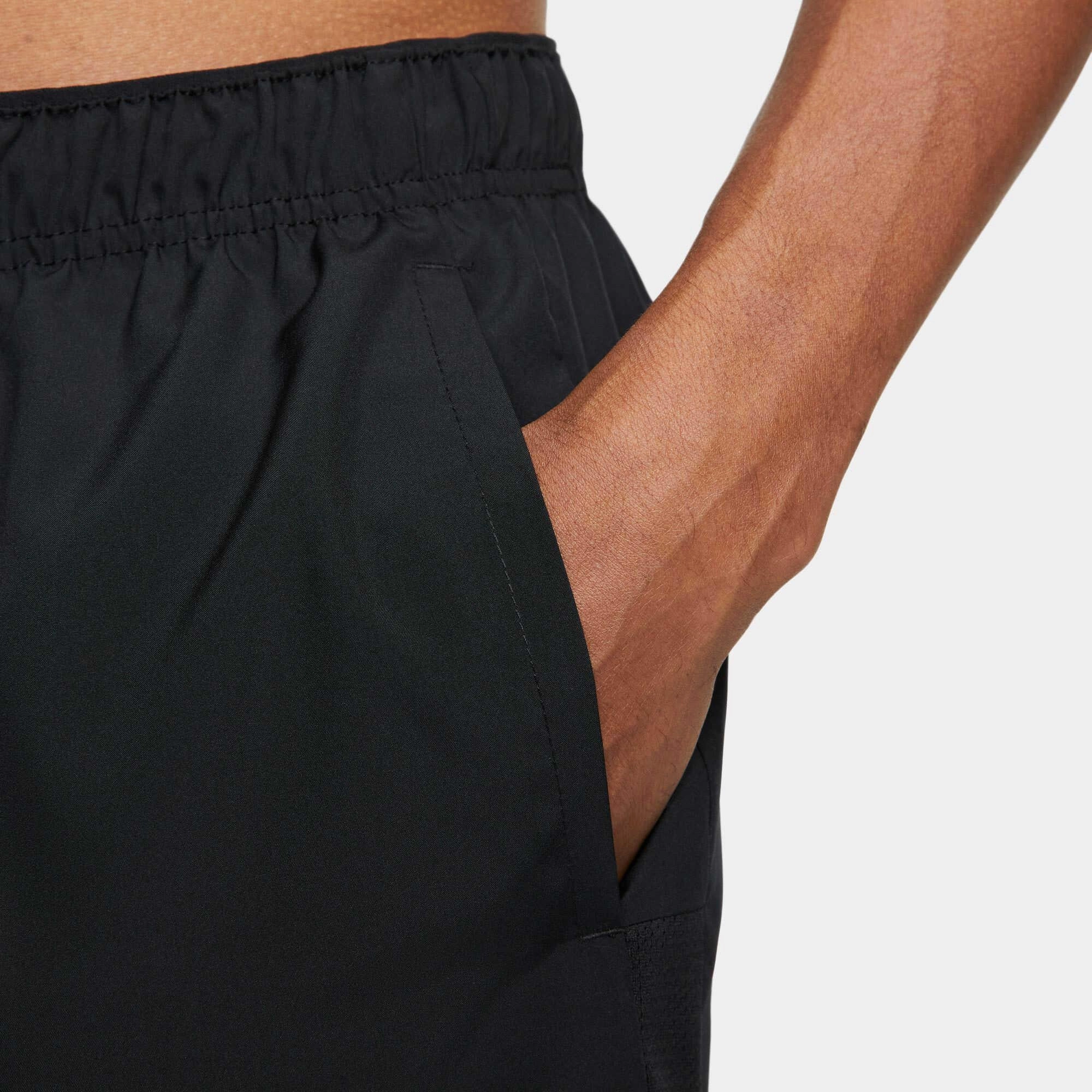 Lifestyle-focused Men's Challenger 7 Inch Unlined Running Shorts