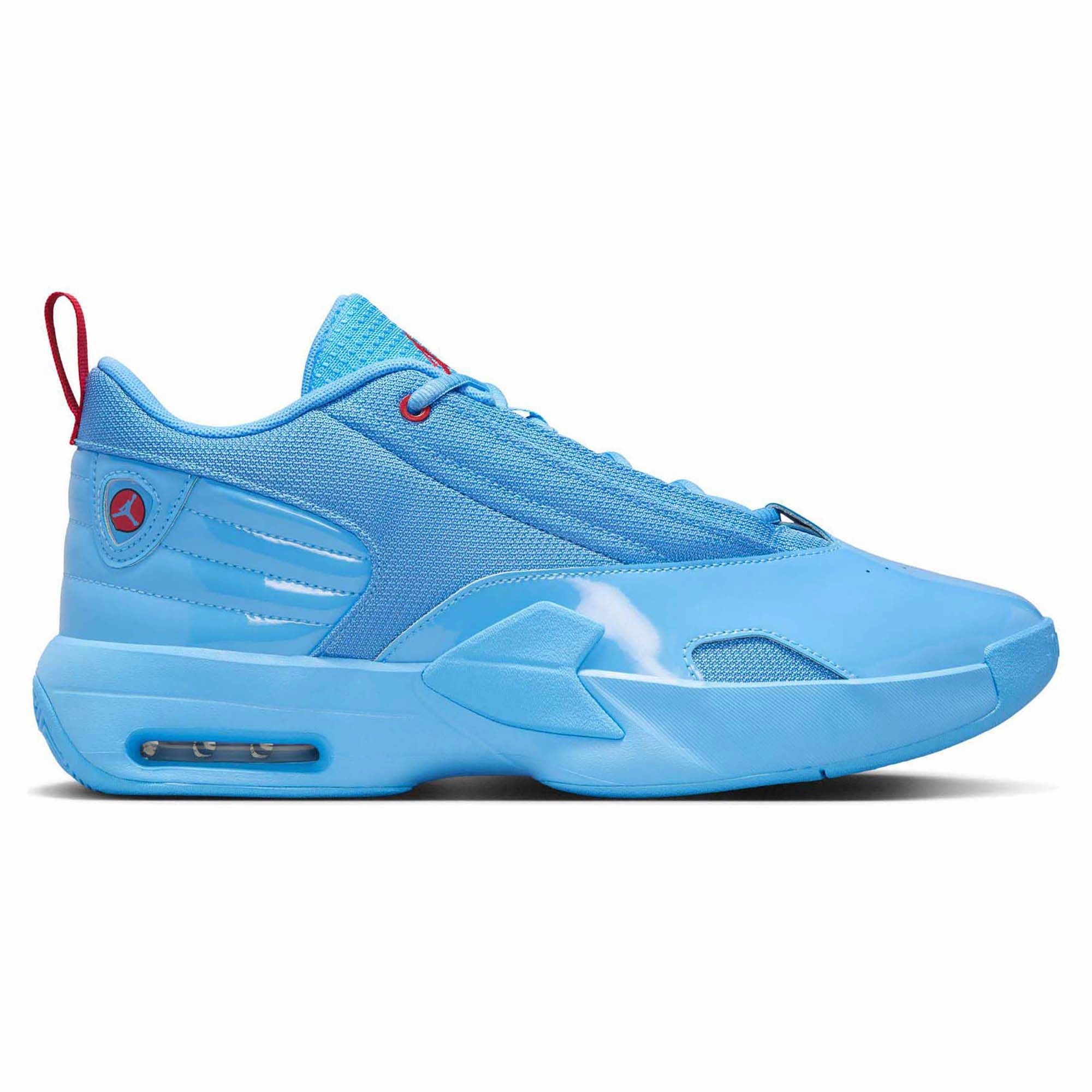 Max Aura 6 Men's Basketball Shoes Comfortable attire Classic pieces