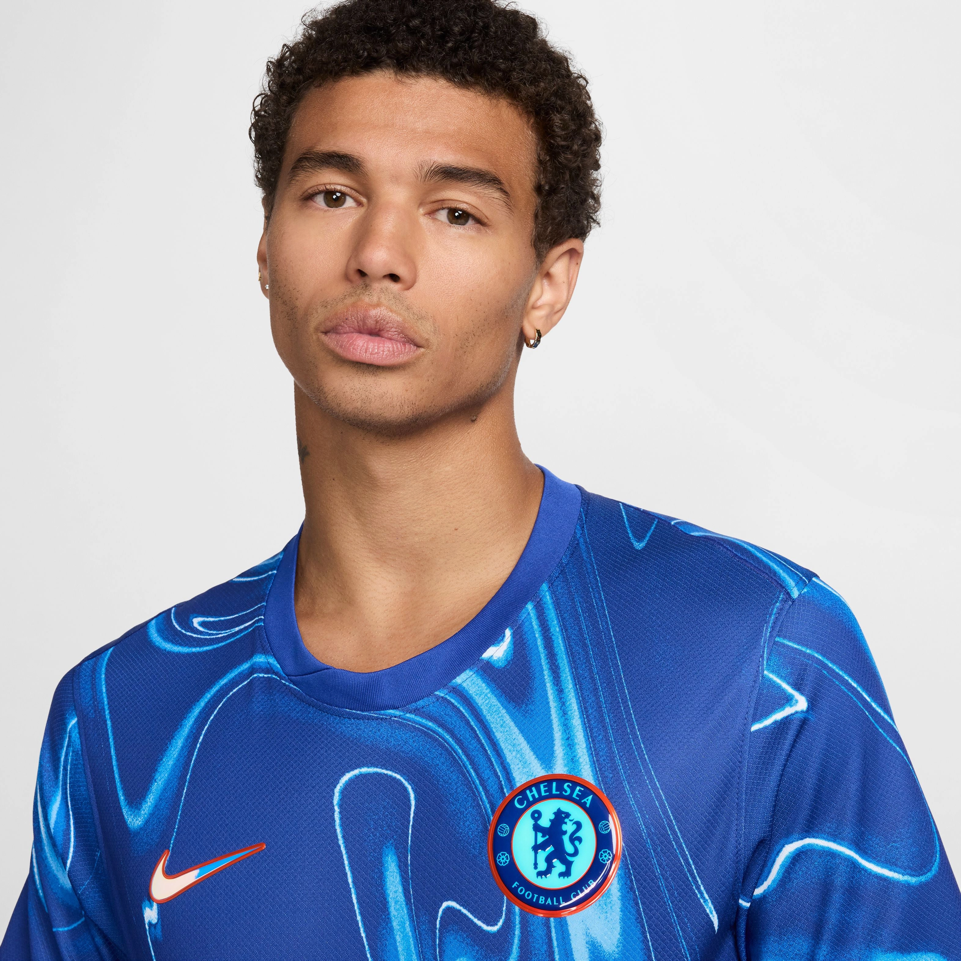 Men's Chelsea FC 2024/25 Stadium Home Dri-FIT Soccer Replica Jersey Machine washable