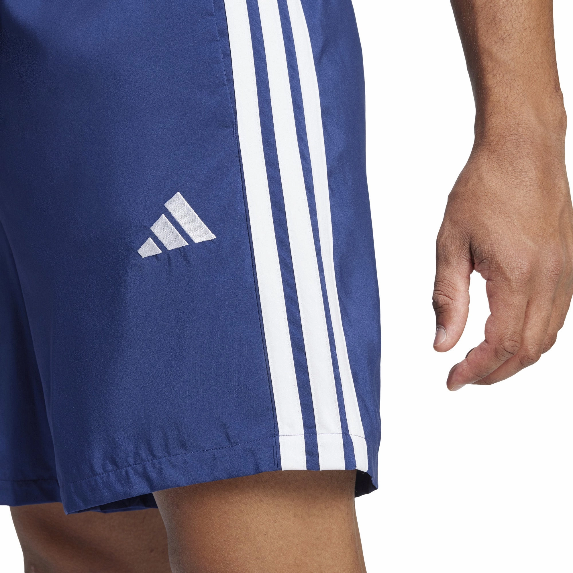 Men's Essential 3-Stripes Chelsea Shorts Style driven