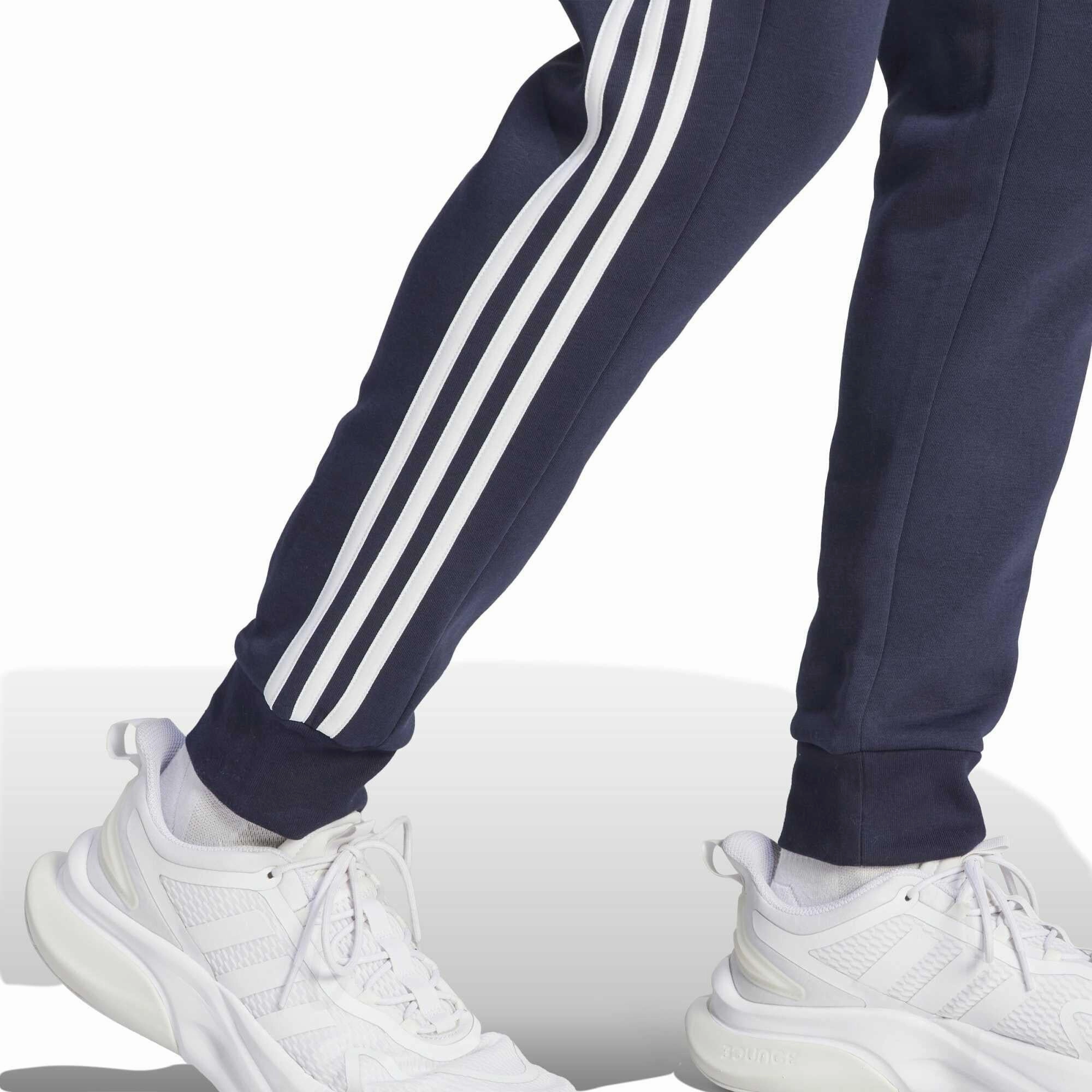 Men's Essentials Fleece 3-Stripes Tapered Cuff Joggers Fashionable wearables