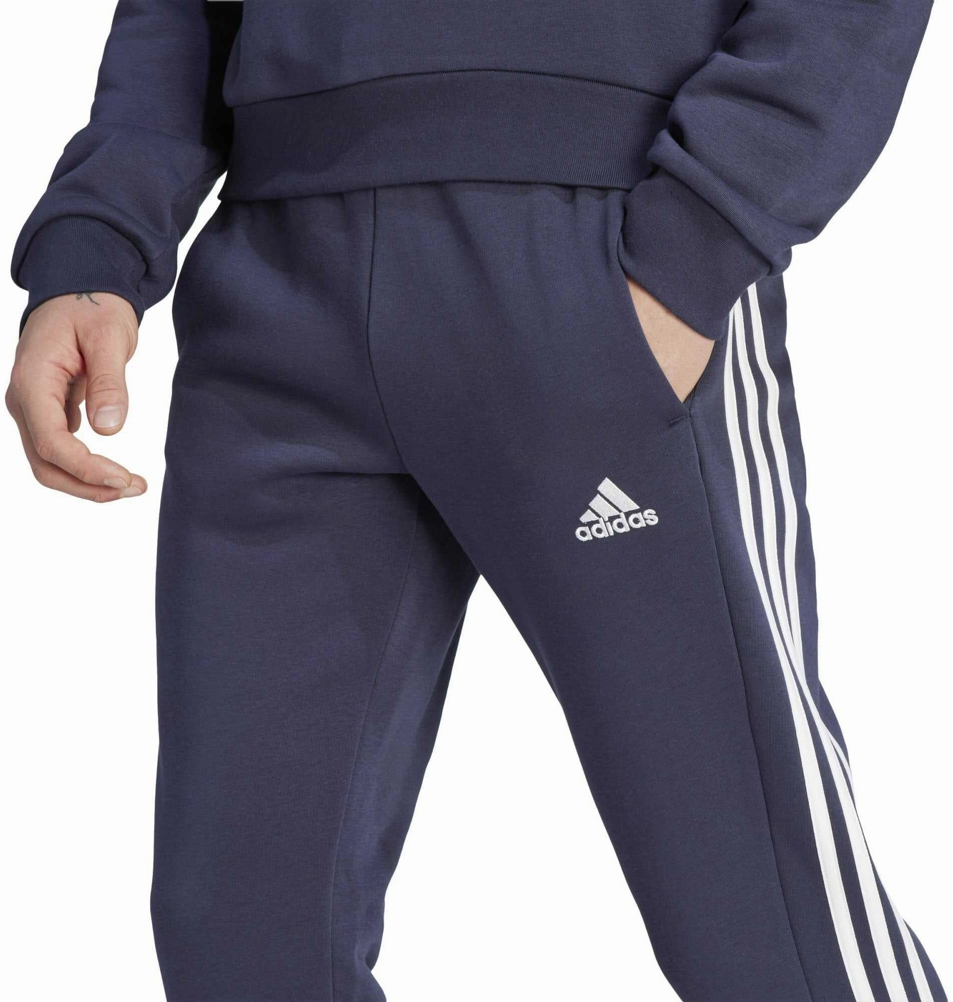 Men's Essentials Fleece 3-Stripes Tapered Cuff Joggers Fashionable wearables