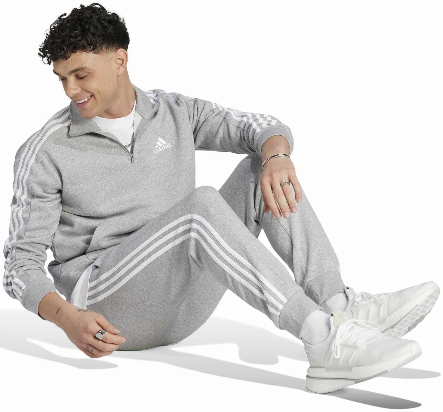 Men's Essentials Fleece 3-Stripes Tapered Cuff Joggers Stylish design
