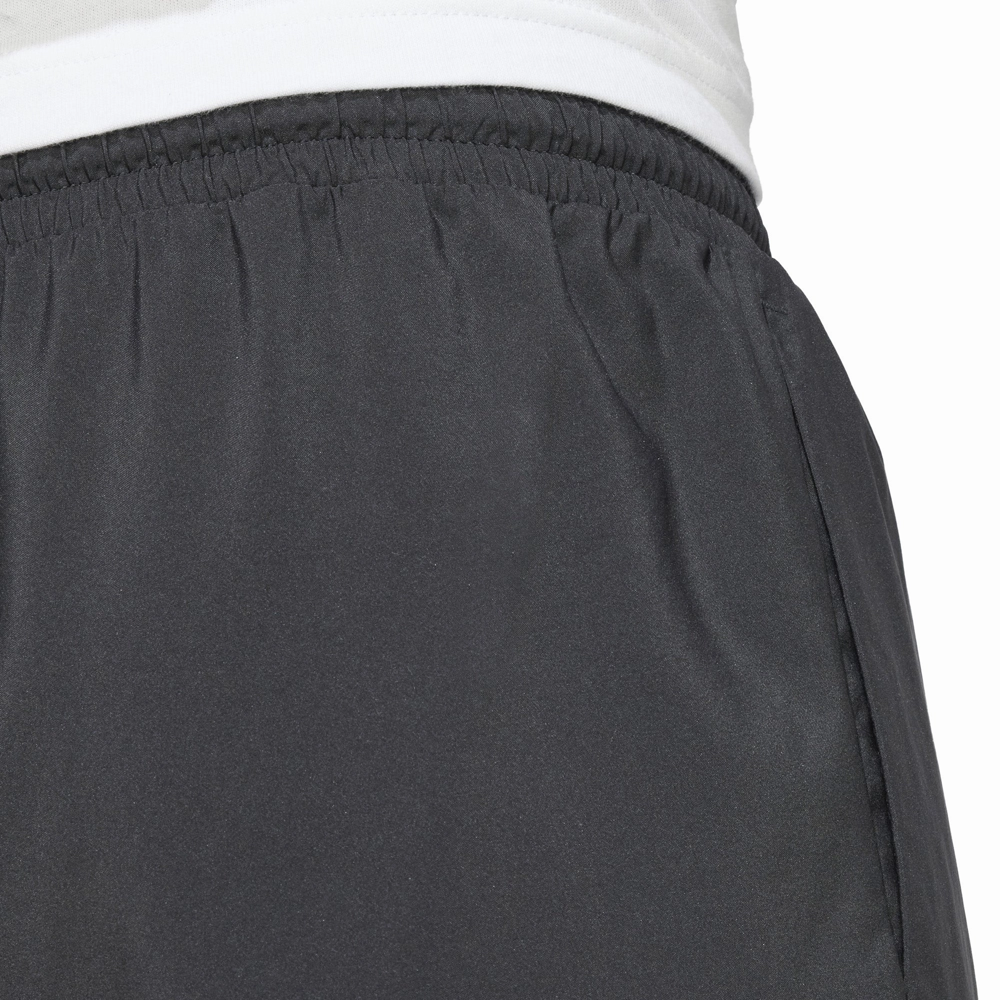 Men's Essentials Linear Logo Shorts Quality wear