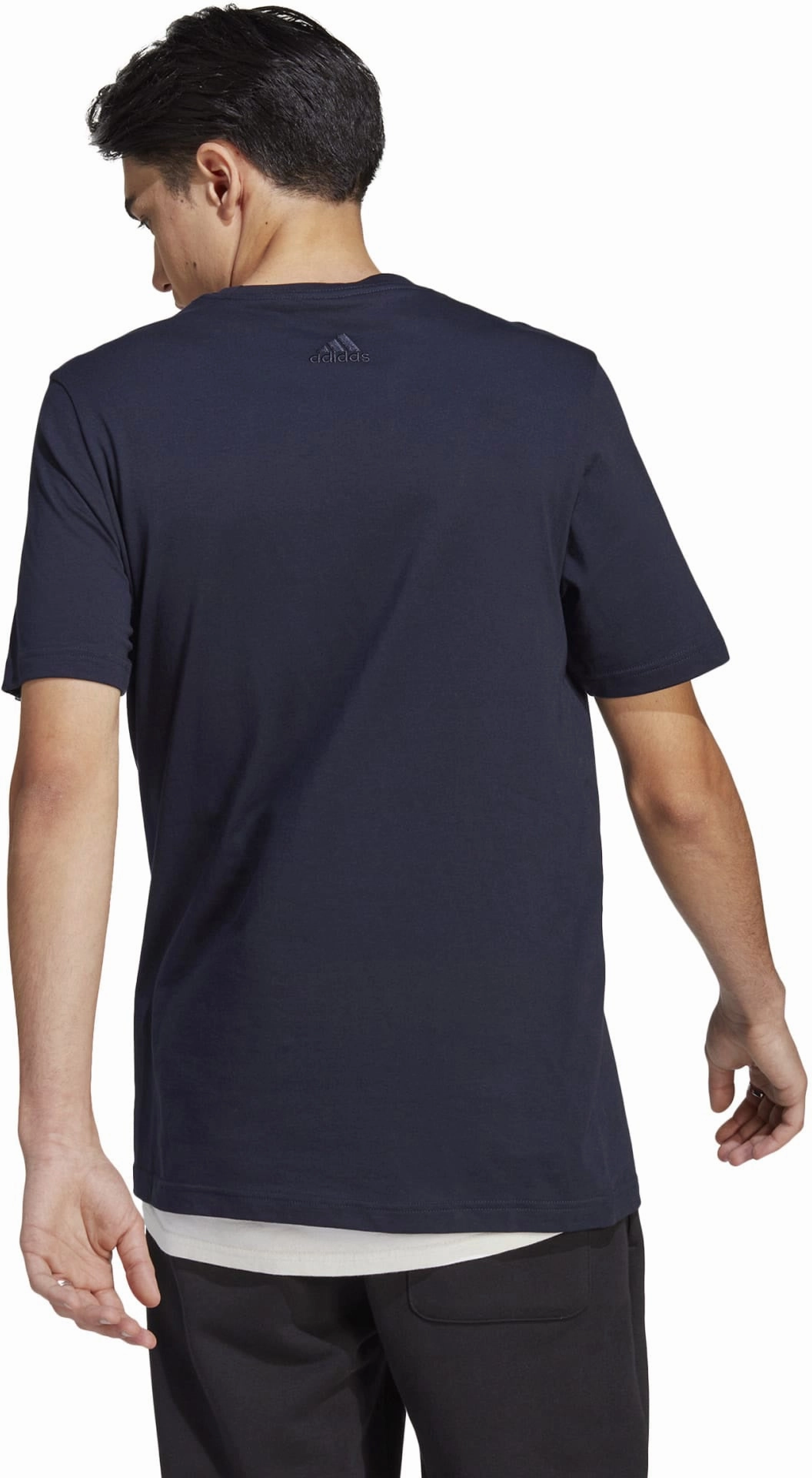 Men's Essentials Single Jersey Linear Embroidered Logo T-Shirt Trendy pieces