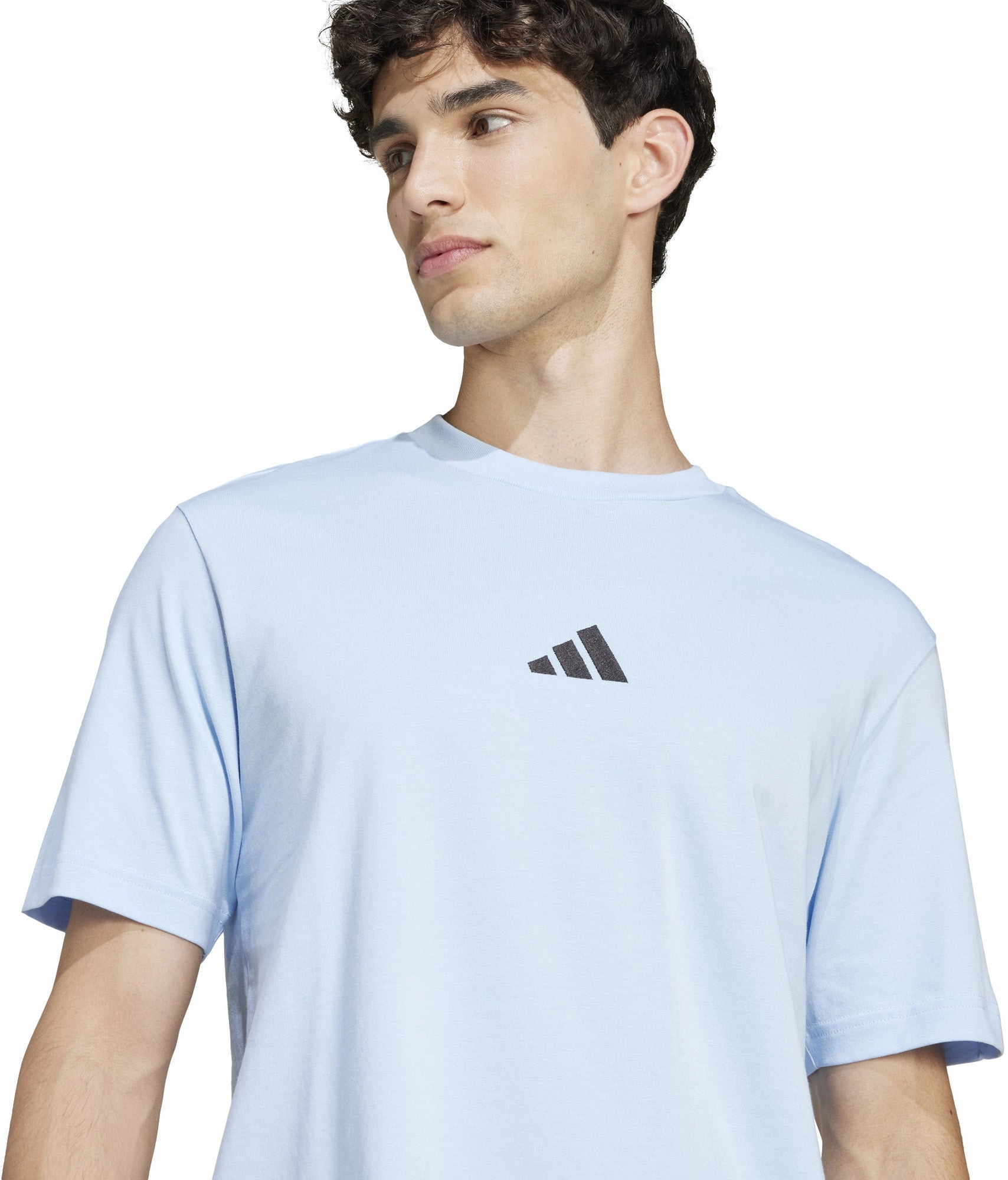 Men's Essentials Small Logo Single Jersey T-Shirt Modern silhouettes