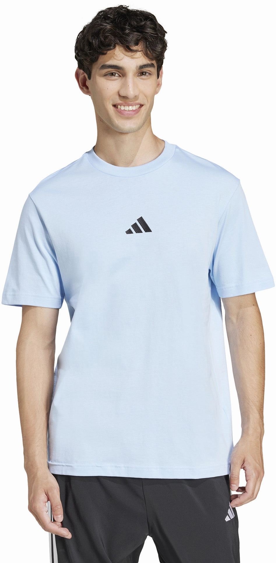 Men's Essentials Small Logo Single Jersey T-Shirt Modern silhouettes