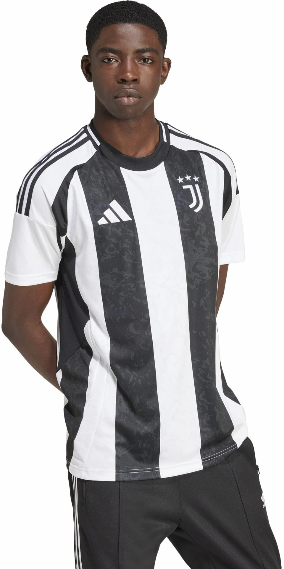 Men's Juventus 2024/25 Home Soccer Jersey Fashion statement