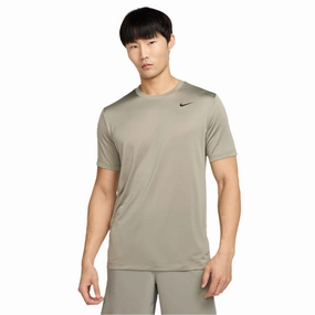 Men's Legend Fitness T-Shirt Quality attire Fashionable pieces