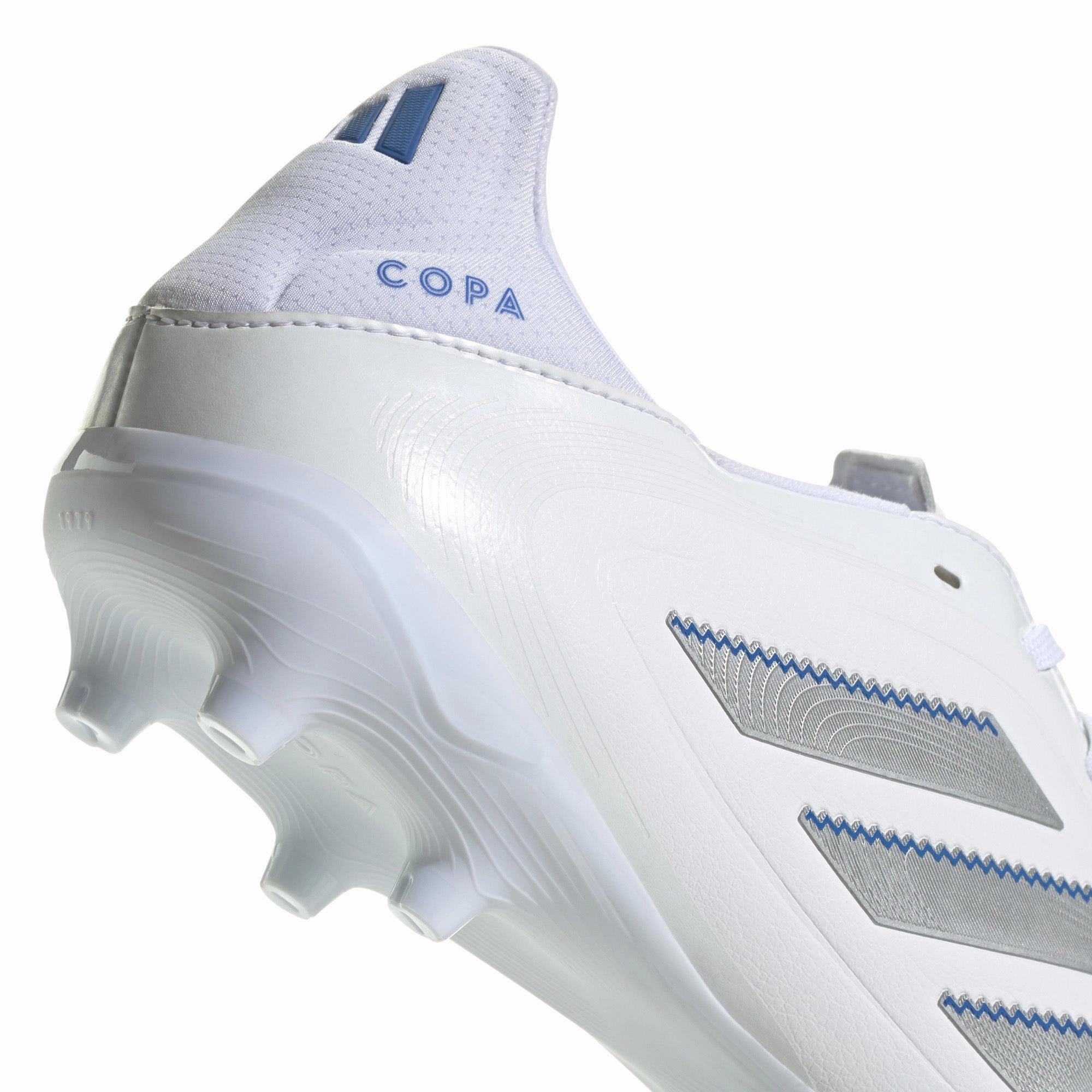 Modern pieces Copa Pure III League FG/MG Football Boots