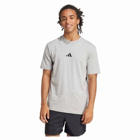 Modern pieces Men's Essentials Small Logo Single Jersey Tee Contemporary fashion