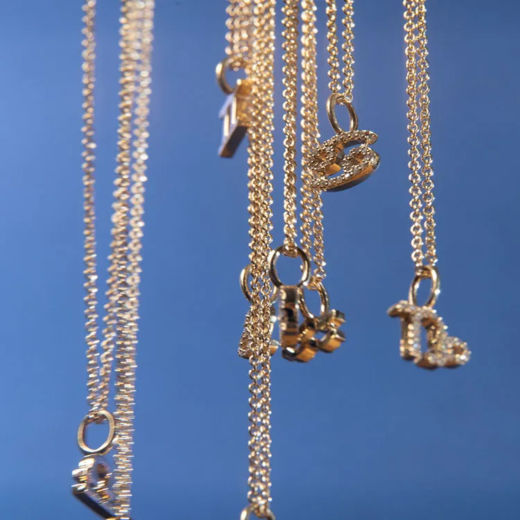 My Zodiac Pav?? Cancer 18K Gold Pendant w. Diamonds